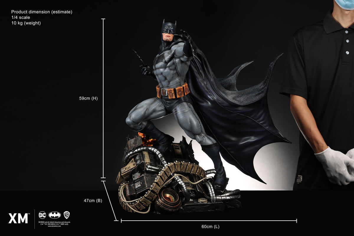 PRE-ORDER: BATMAN CLASSIC QUARTER SCALE