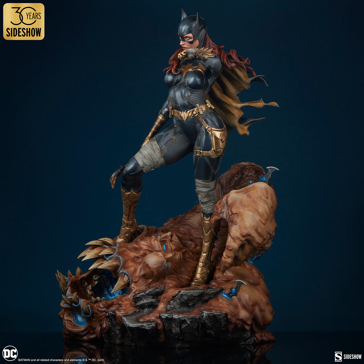 PRE-ORDER: BATGIRL PREMIUM FORMAT STATUE