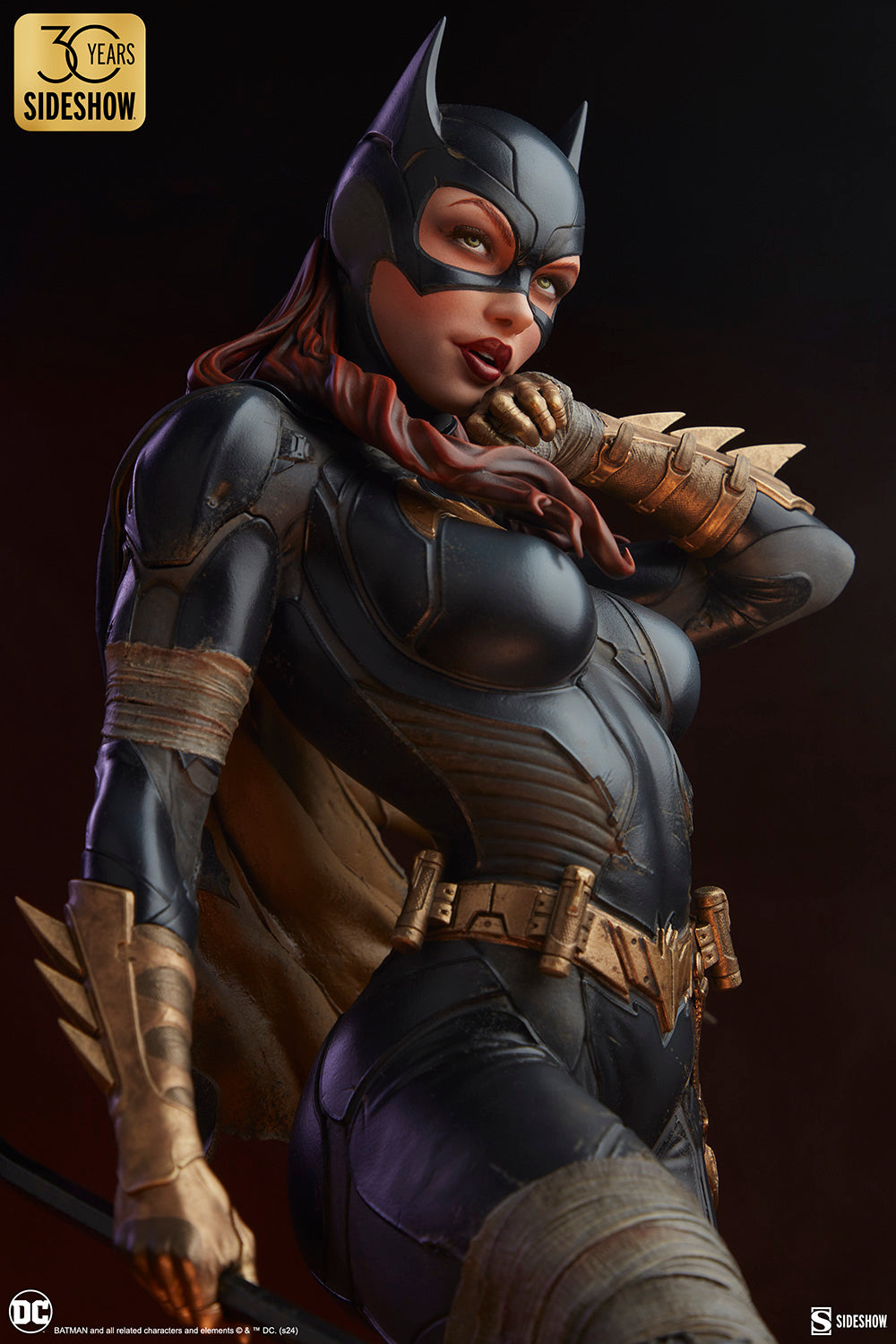 PRE-ORDER: BATGIRL PREMIUM FORMAT STATUE