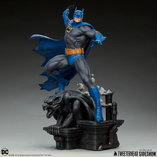 PRE-ORDER: BATMAN RETRO EDITION SIXTH SCALE MAQUETTE