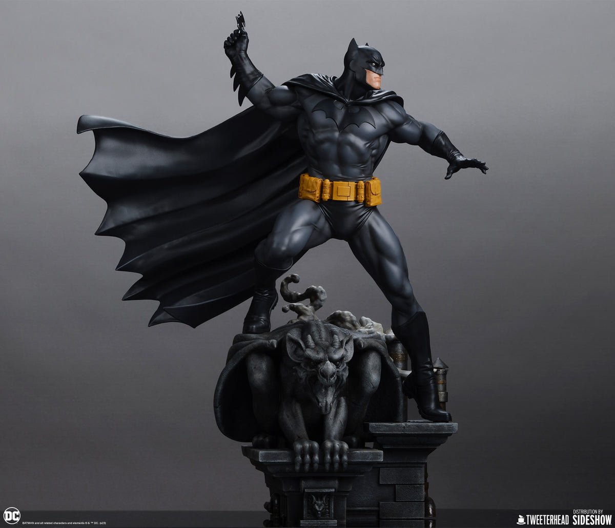 BATMAN BLACK AND GRAY EDITION