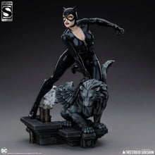 Load image into Gallery viewer, CATWOMAN QUARTER SCALE MAQUETTE