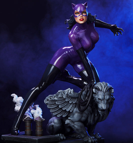 PRE-ORDER: CATWOMAN SIXTH SCALE MAQUETTE
