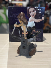 Load image into Gallery viewer, FAITH TOONED-UP MAQUETTE