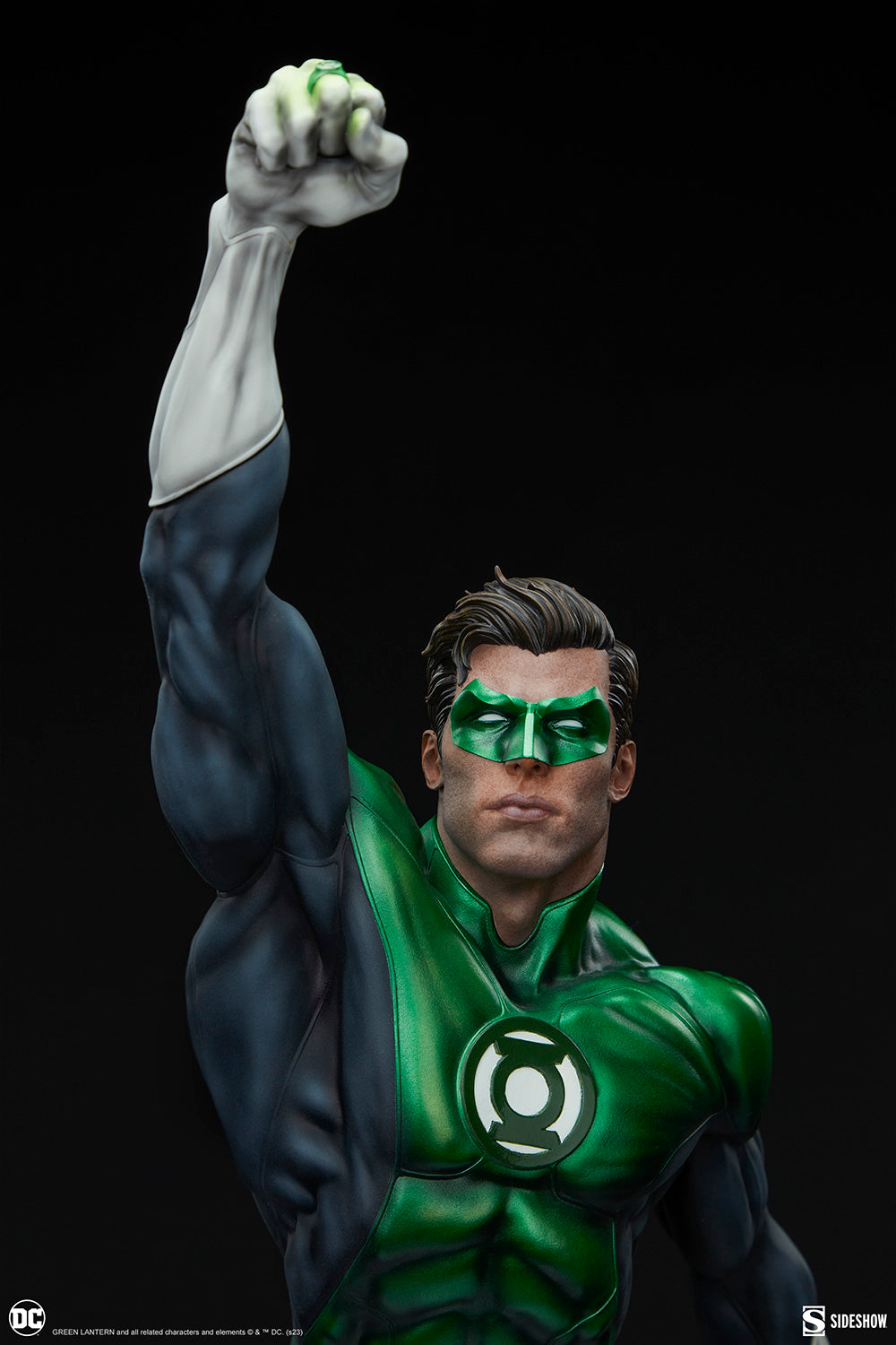 PRE-ORDER: GREEN LANTERN PREMIUM FORMAT STATUE