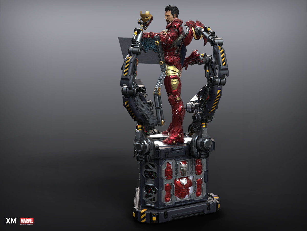 PRE-ORDER: IRON MAN SUIT UP VERSION B