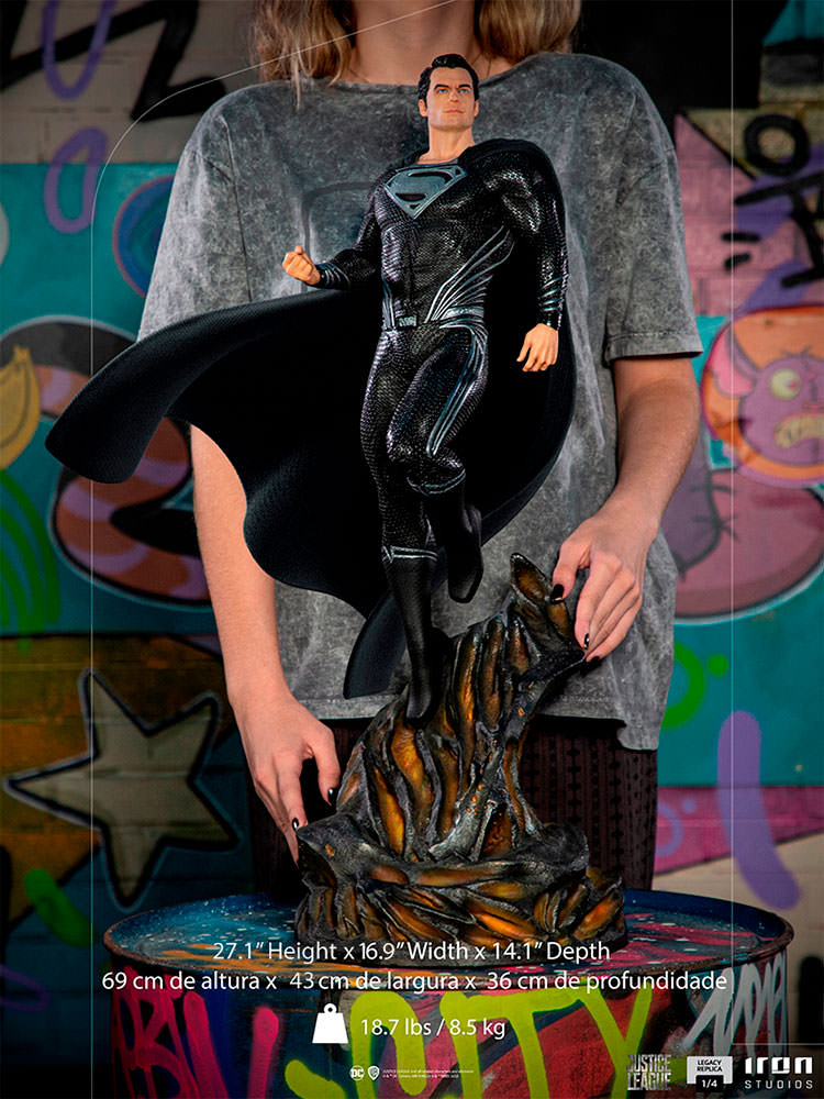 SUPERMAN BLACK SUIT LEGACY STATUE