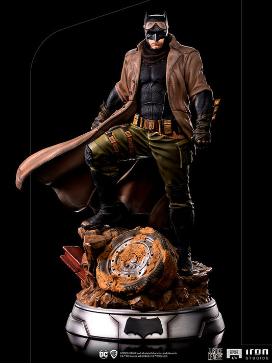 KNIGHTMARE BATMAN LEGACY STATUE