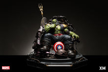 Load image into Gallery viewer, MAESTRO VERSION A STATUE