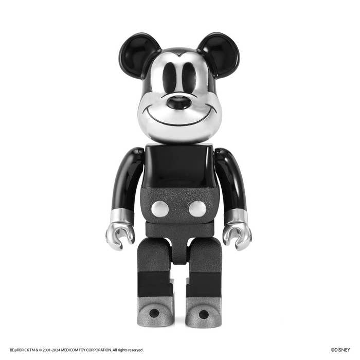 MICKEY MOUSE BLACK AND WHITE 400% BEARBRICK