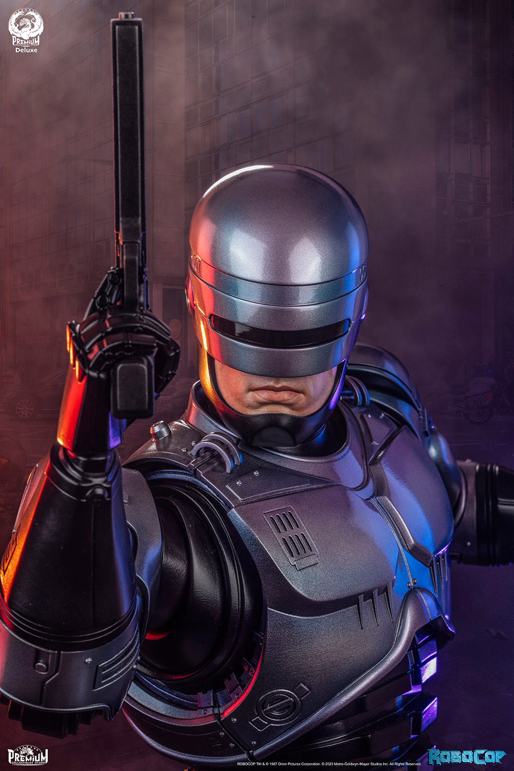 PRE-ORDER: ROBOCOP DELUXE 1/3 SCALE  STATUE