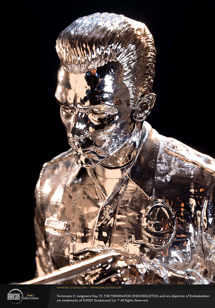 T-1000 LIQUID METAL STATUE