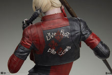 Load image into Gallery viewer, THE SUICIDE SQUAD HARLEY QUINN PREMIUM FORMAT STATUE