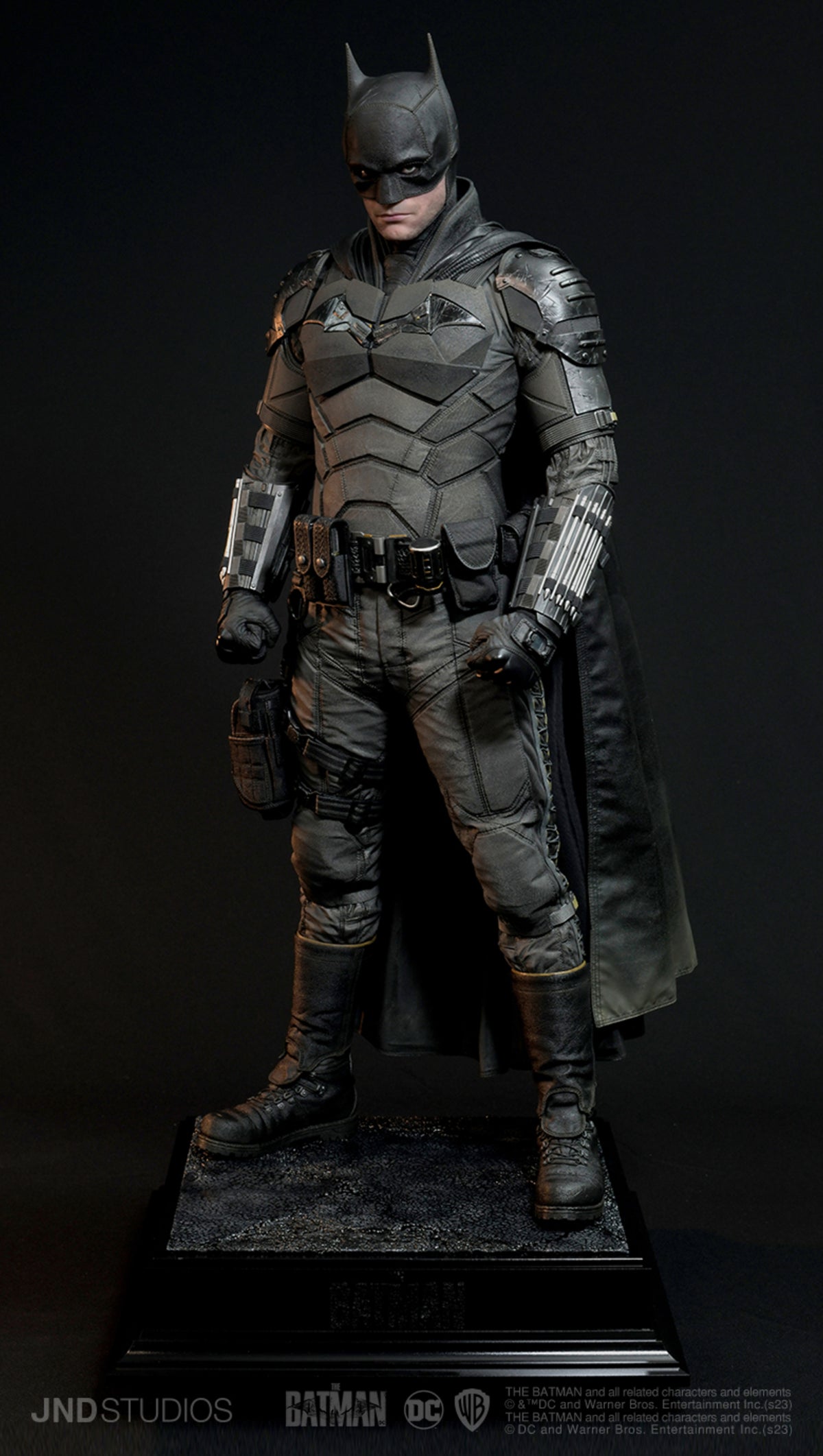 THE BATMAN HYPERREAL STATUE