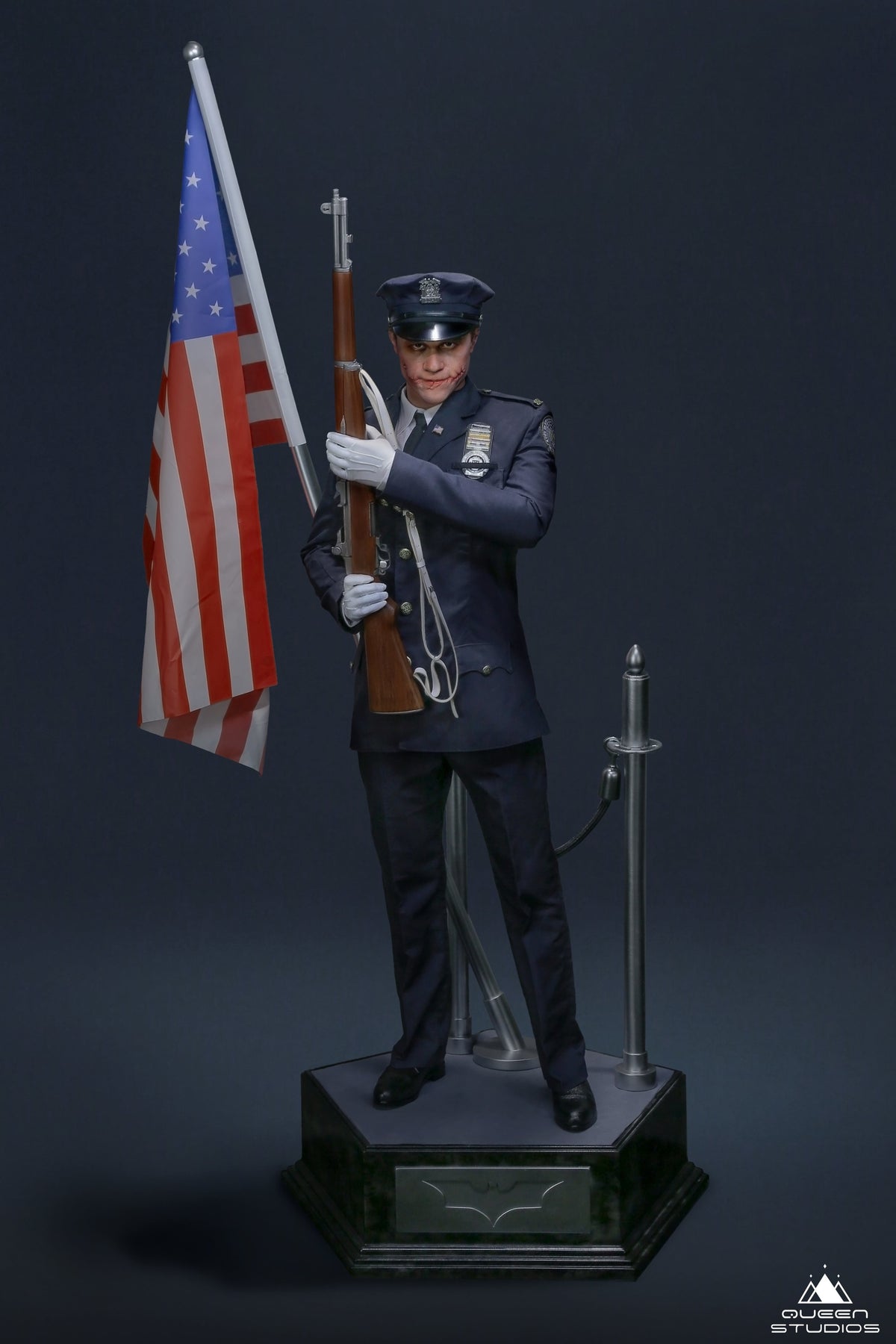 THE DARK KNIGHT: THE JOKER POLICEMAN UNIFORM