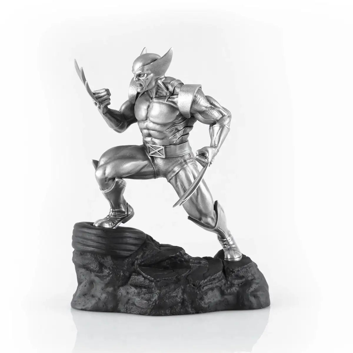 PRE-ORDER: WOLVERINE LOGAN FIGURINE