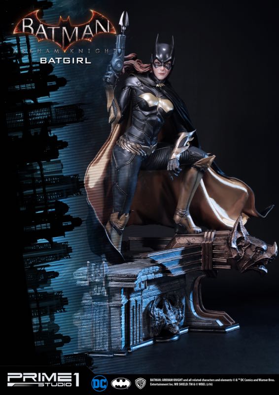 Batgirl Statue