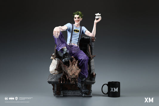 PRE-ORDER: BATMAN: WHITE KNIGHT: THE JOKER