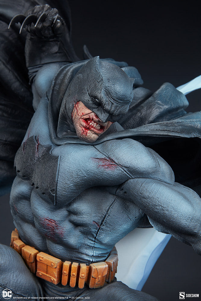PRE-ORDER: BATMAN THE DARK KNIGHT RETURNS