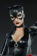 Load image into Gallery viewer, CATWOMAN PREMIUM FORMAT