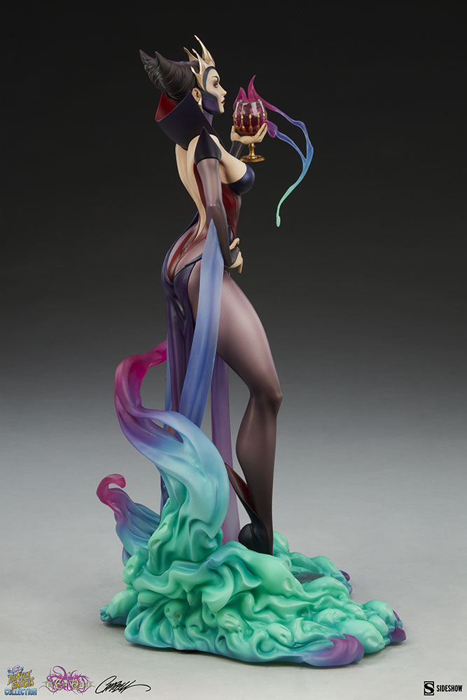 PRE-ORDER: EVIL QUEEN STATUE