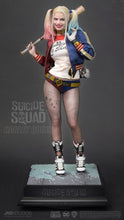 Load image into Gallery viewer, HARLEY QUINN HYPERREAL MOVIE STATUE
