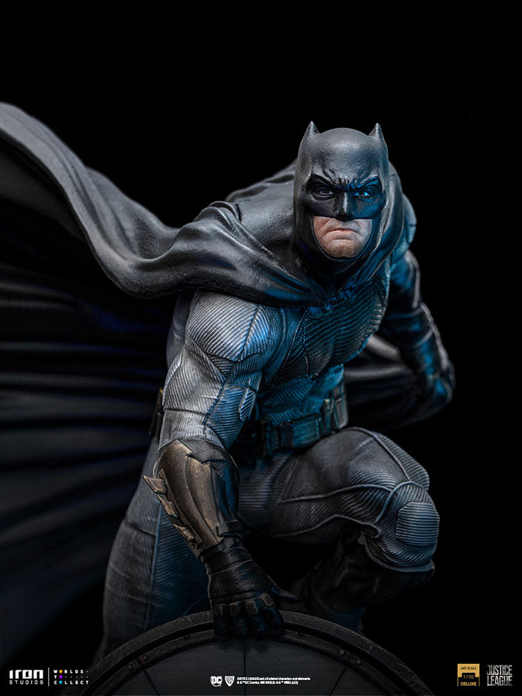 PRE-ORDER: JL SNYDER CUT BATMAN ON BATSIGNAL ART SCALE