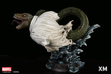 Load image into Gallery viewer, Lizard Bust