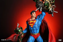 Load image into Gallery viewer, SUPERMAN CLASSIC QUARTER SCALE VERSION B